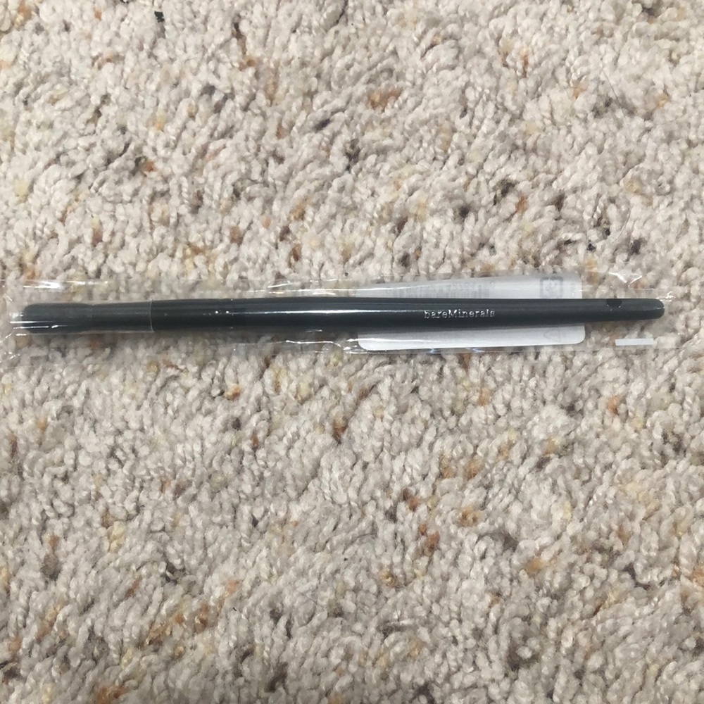 Bare minerals blending brush